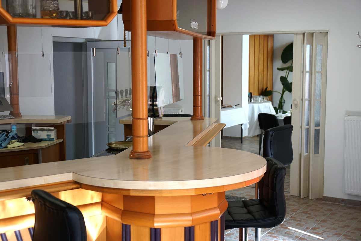 theke_1